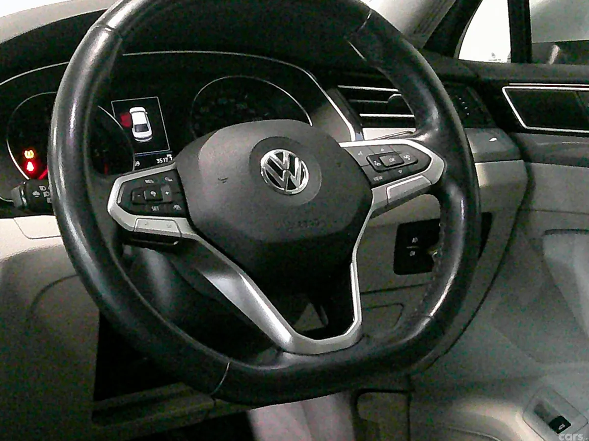 Volkswagen Passat Saloon, Diesel, 2021, Silver