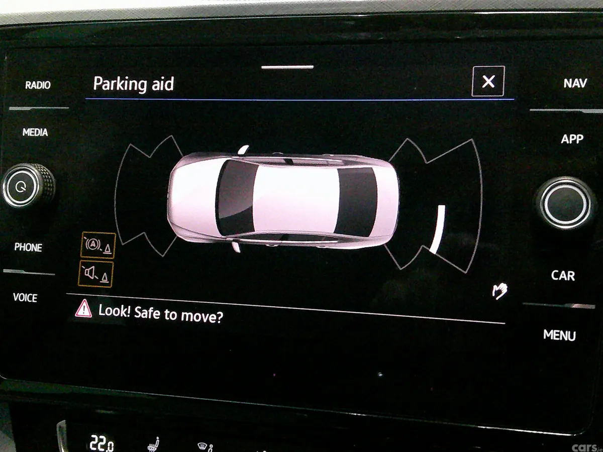 Volkswagen Passat Saloon, Diesel, 2021, Silver