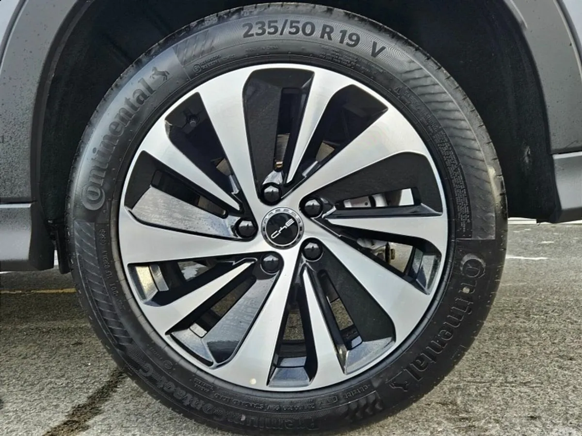 BYD SEAL U SUV, Petrol Plug-in Hybrid, 2026, Grey