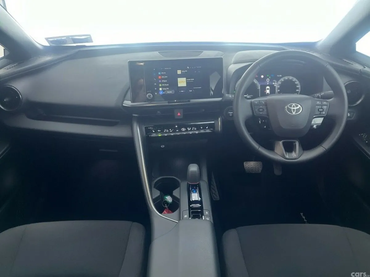Toyota C-HR SUV, Petrol Hybrid, 2025, Blue