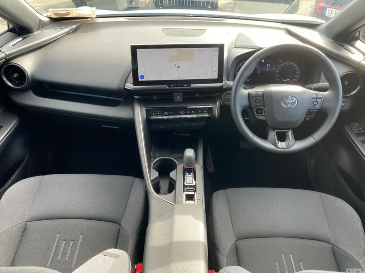 Toyota C-HR SUV, Petrol Hybrid, 2025, White