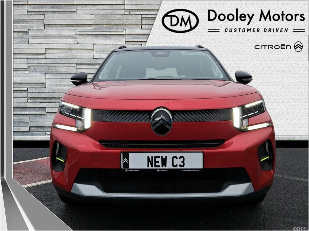 Citroen C3 Hatchback, Petrol, 2027, Red