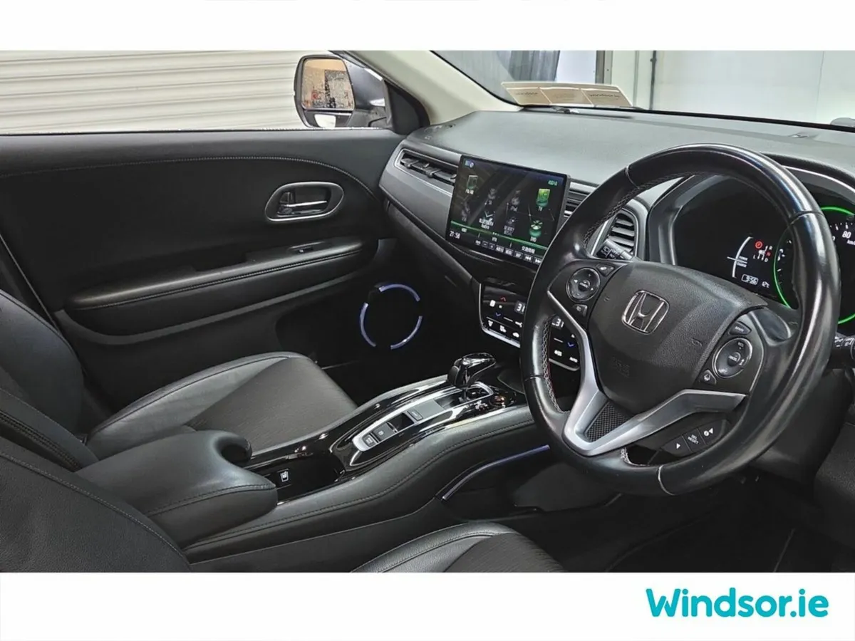Honda Vezel Estate, Petrol Hybrid, 2019, White