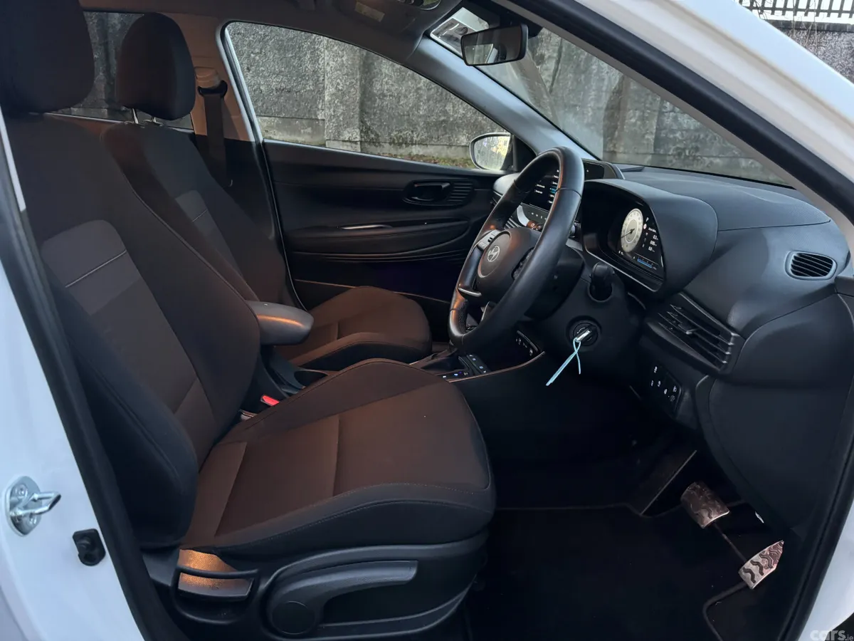 Hyundai Bayon Estate/Jeep, Petrol, 2025, White