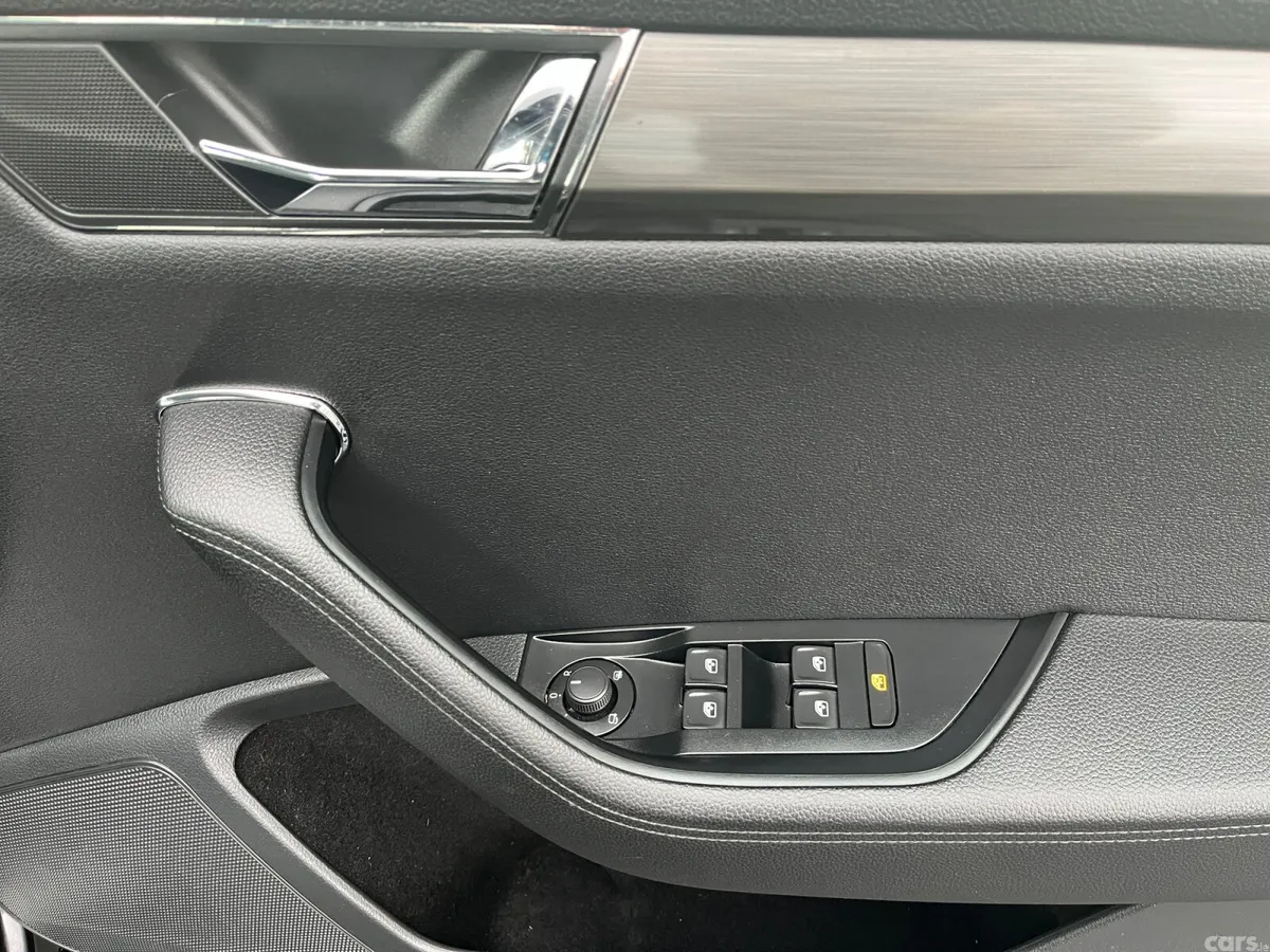 Skoda Superb Saloon, Diesel, 2023, Blue