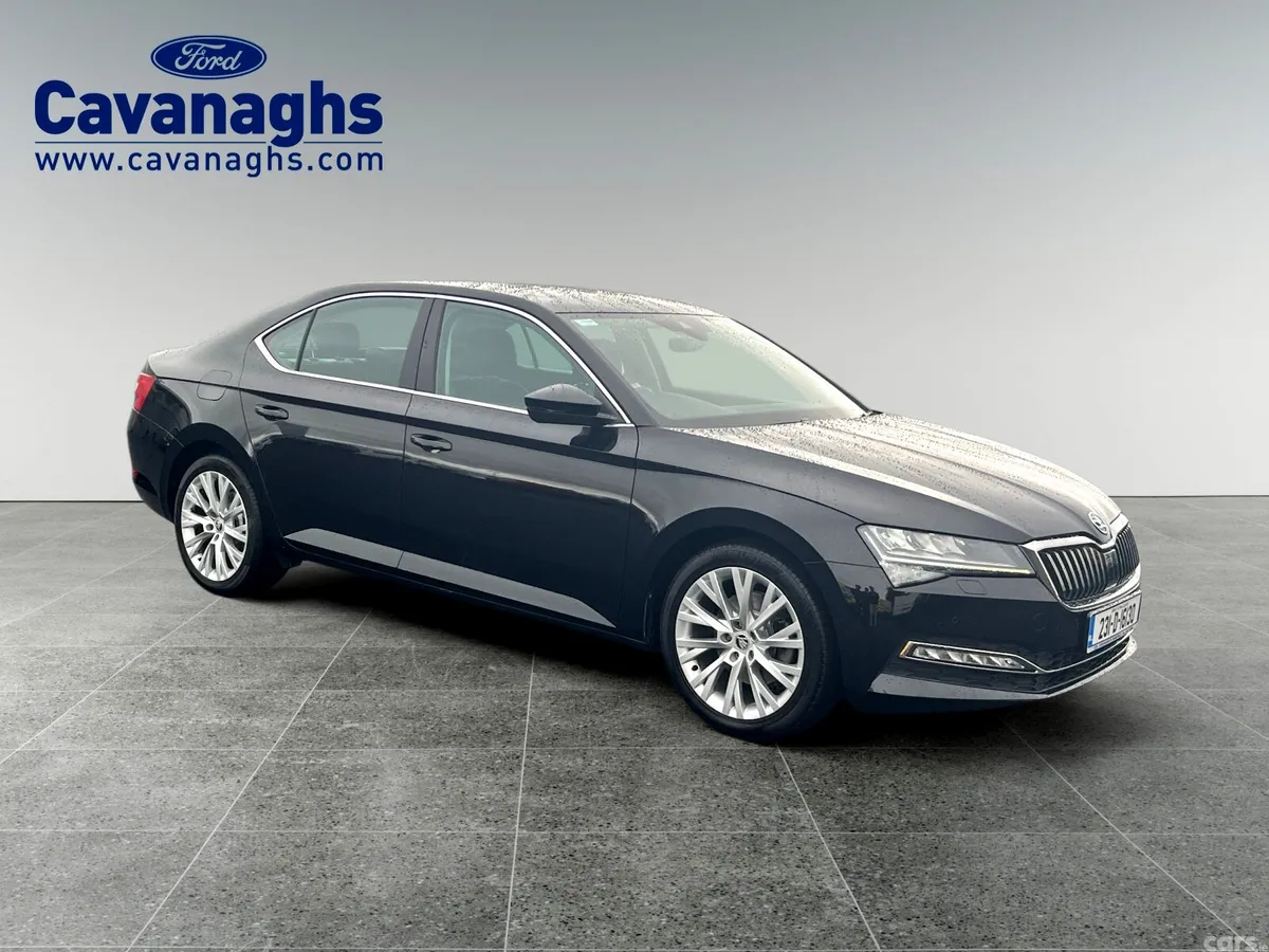 Skoda Superb Saloon, Diesel, 2023, Blue