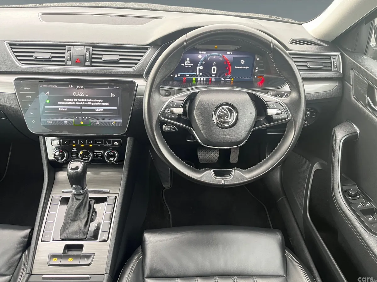 Skoda Superb Saloon, Diesel, 2023, Blue