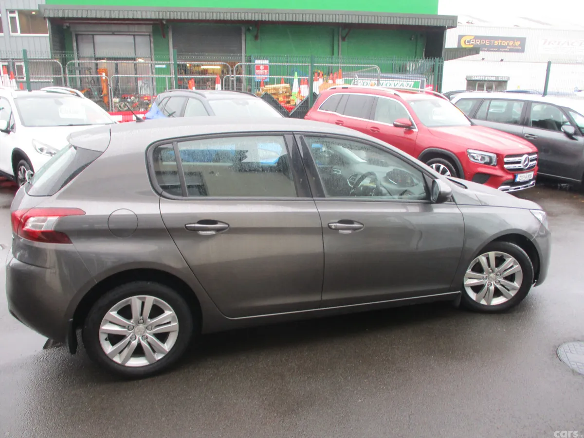 Peugeot 308 Hatchback, Diesel, 2016, Grey