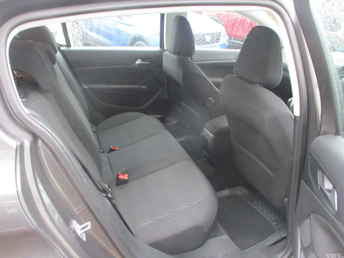 Peugeot 308 Hatchback, Diesel, 2016, Grey