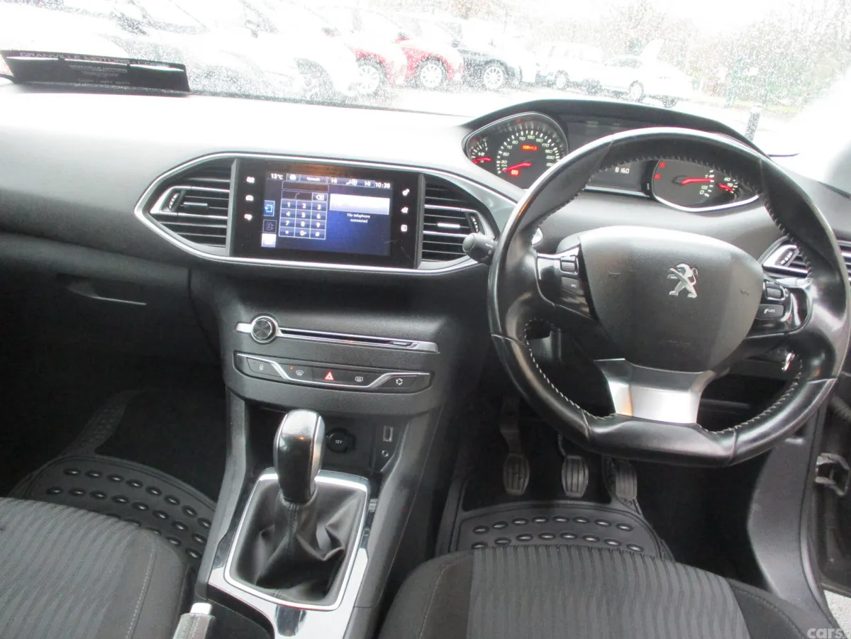 Peugeot 308 Hatchback, Diesel, 2016, Grey