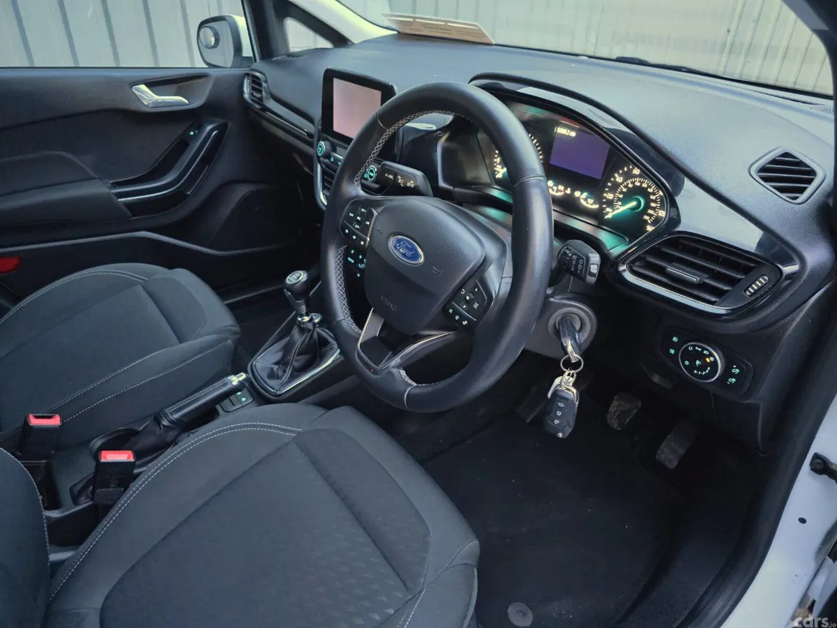 Ford Fiesta Hatchback, Petrol, 2018, White