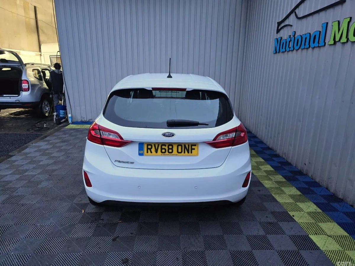 Ford Fiesta Hatchback, Petrol, 2018, White
