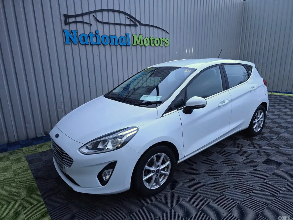 Ford Fiesta Hatchback, Petrol, 2018, White