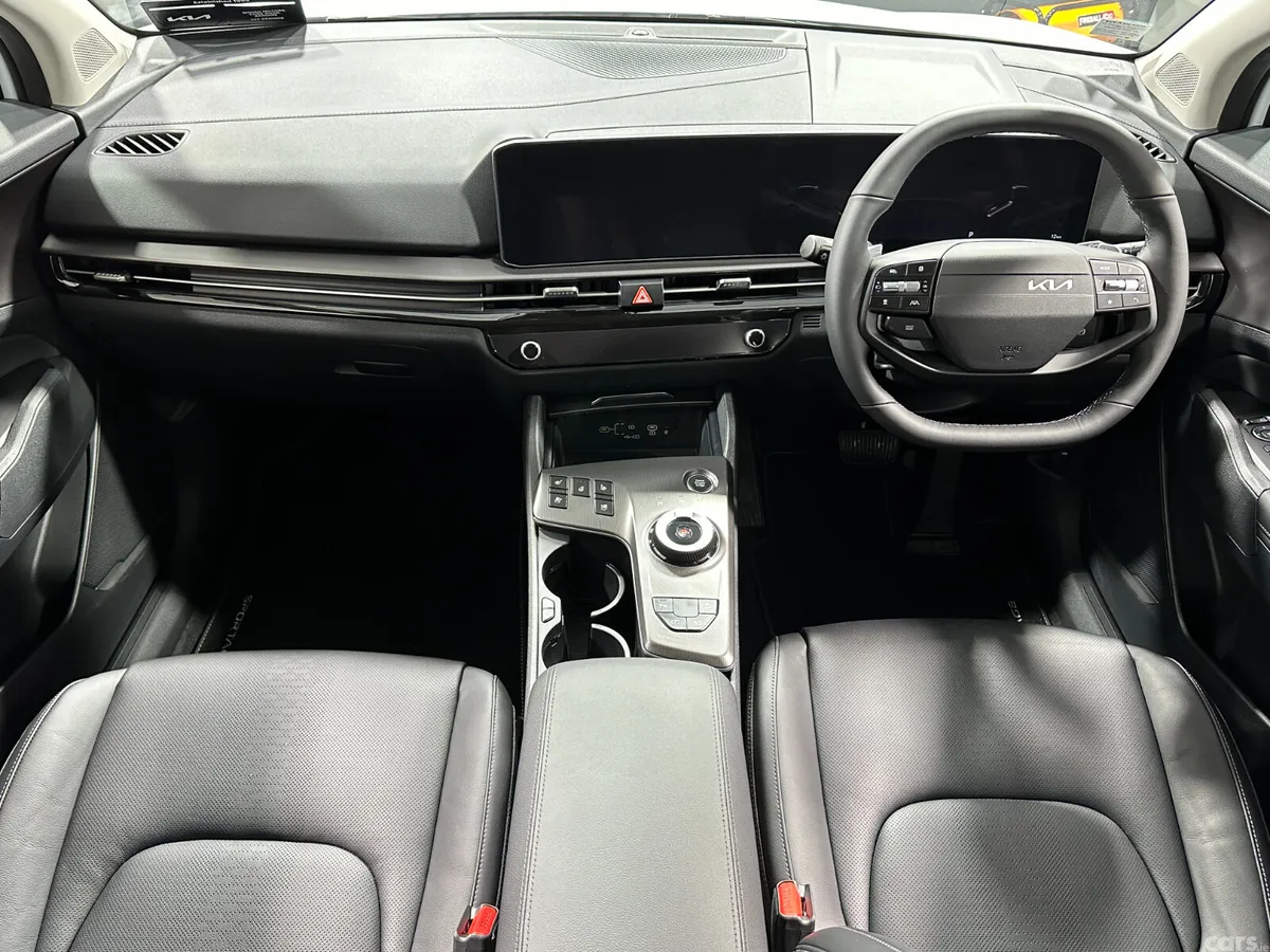 Kia Sportage SUV, Petrol Hybrid, 2026, White