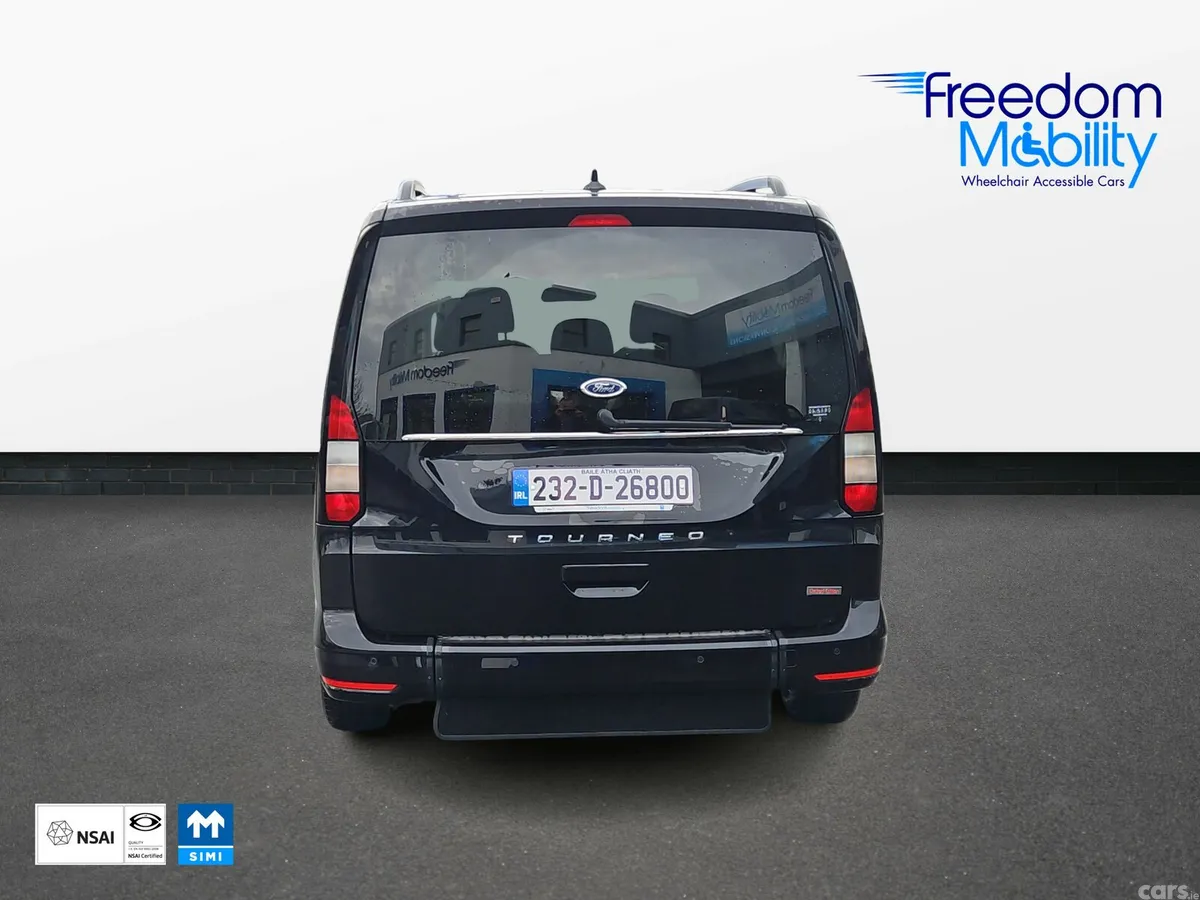 Ford Tourneo MPV, Diesel, 2023, Black