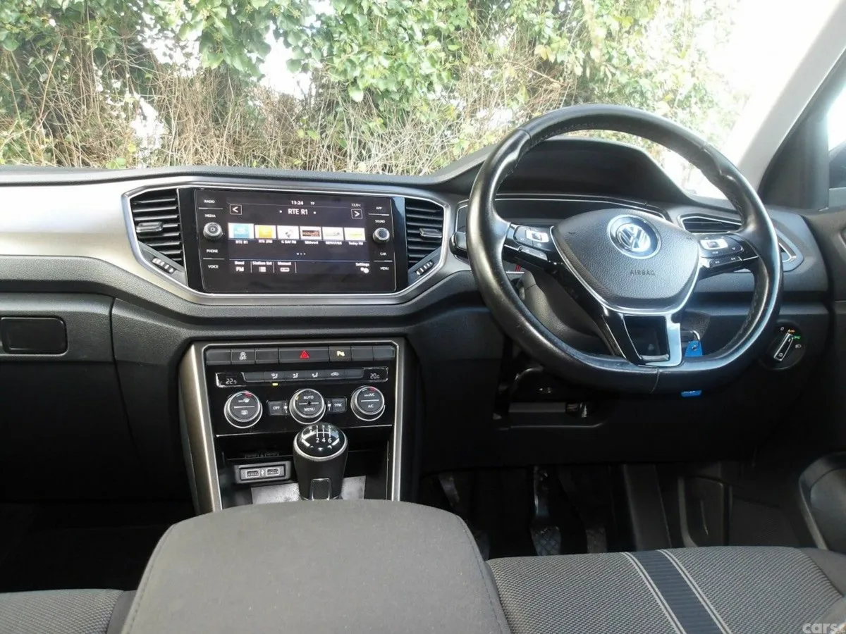 Volkswagen T-Roc SUV, Diesel, 2019, Blue