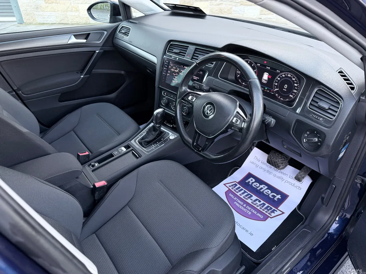 Volkswagen Golf Hatchback, Petrol, 2018, Navy