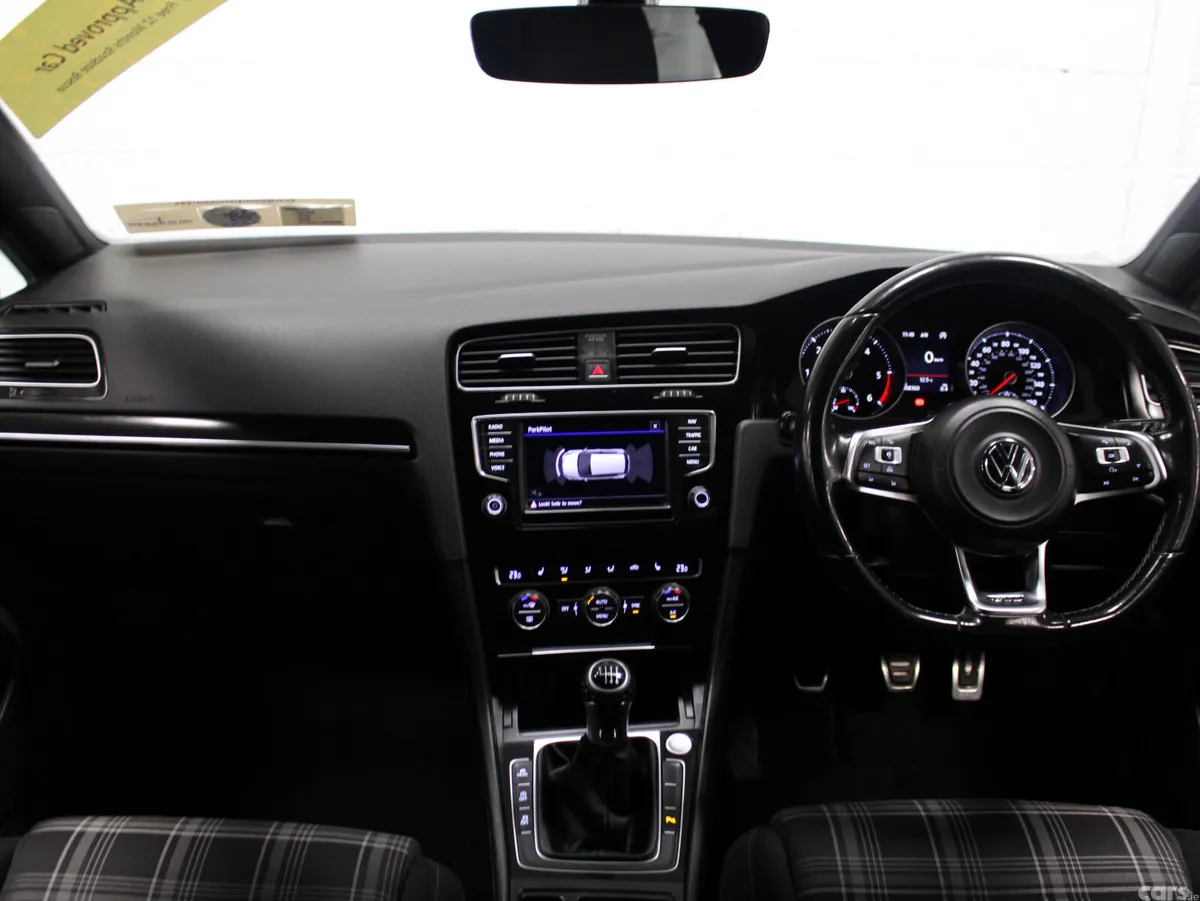 Volkswagen Golf Hatchback, Diesel, 2017, Grey