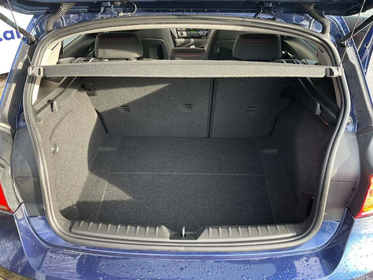 BMW 1-Series Hatchback, Diesel, 2016, Blue