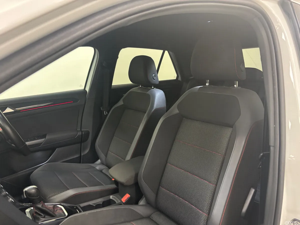 Volkswagen T-Roc SUV, Diesel, 2021, White