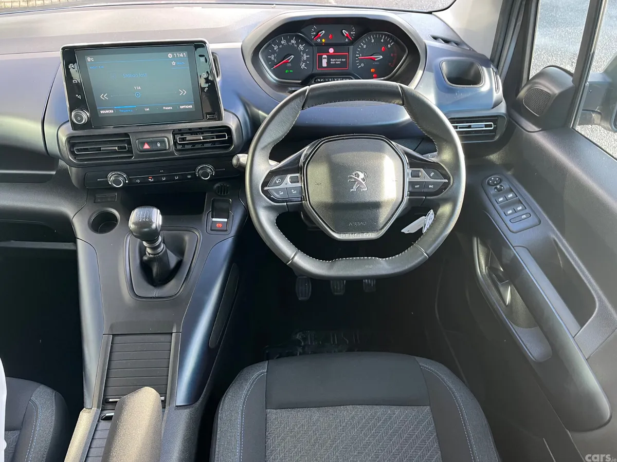 Peugeot Rifter MPV, Diesel, 2021, Silver
