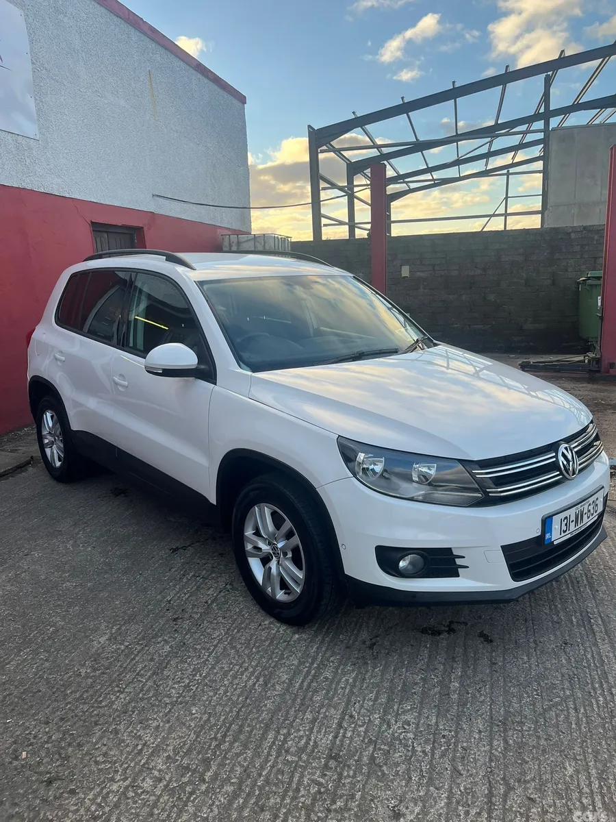 Volkswagen Tiguan SUV, Diesel, 2013, White