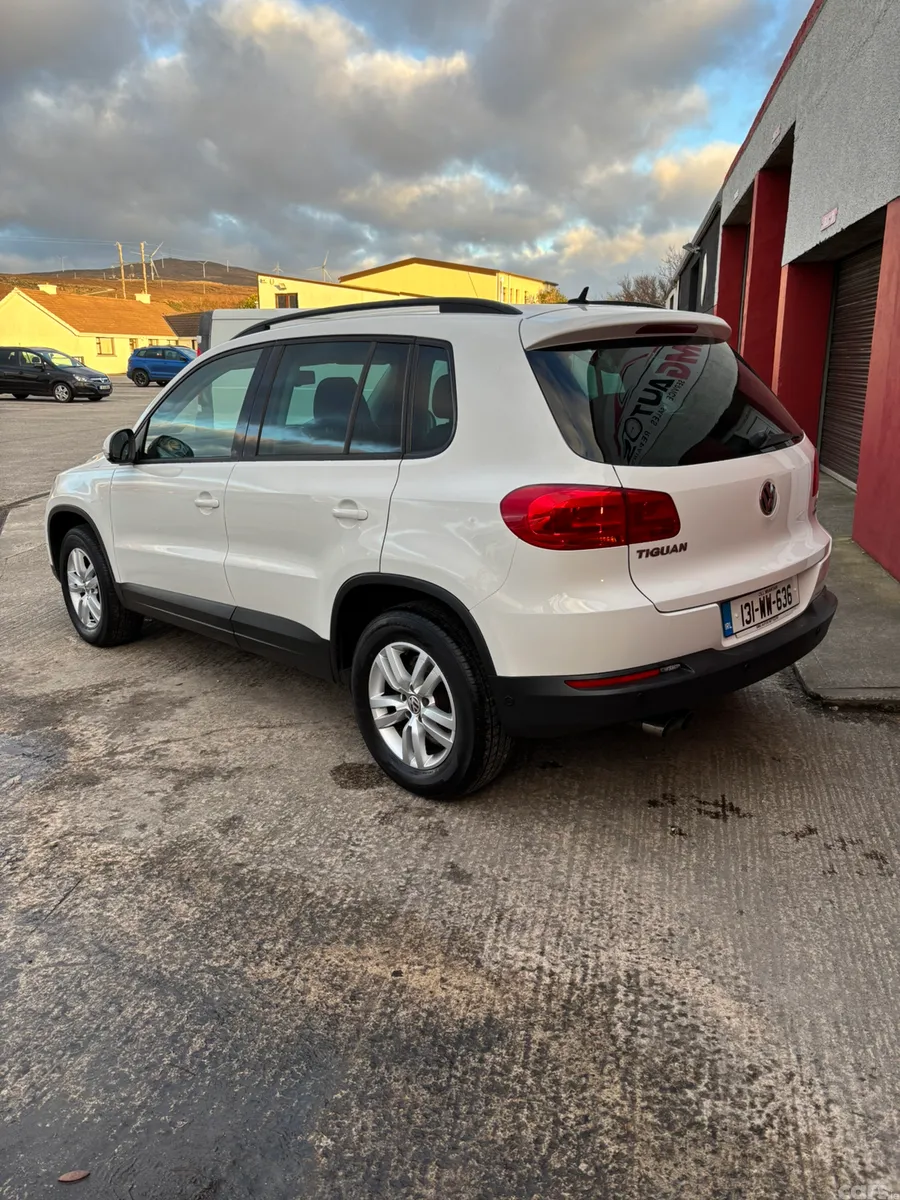 Volkswagen Tiguan SUV, Diesel, 2013, White