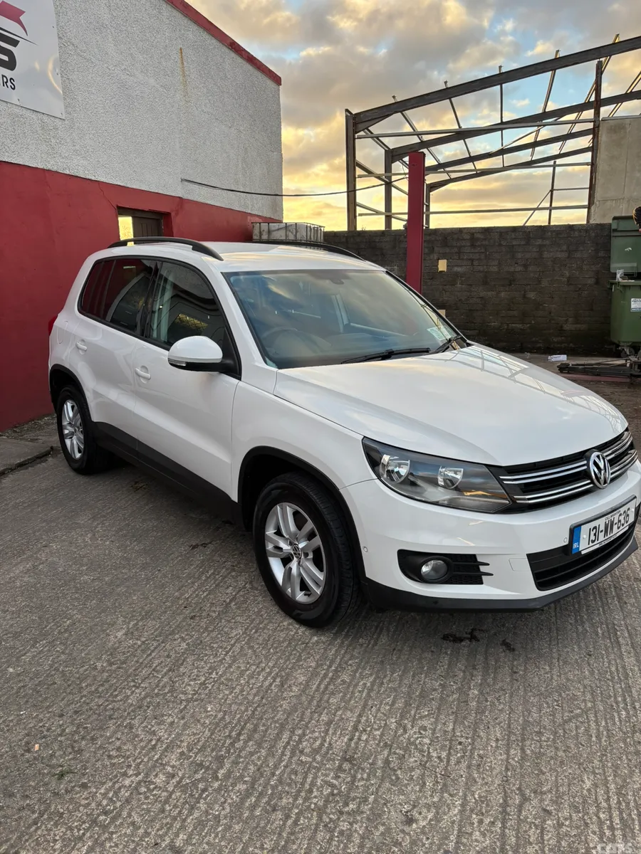 Volkswagen Tiguan SUV, Diesel, 2013, White