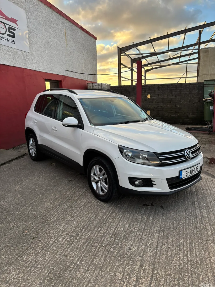 Volkswagen Tiguan SUV, Diesel, 2013, White