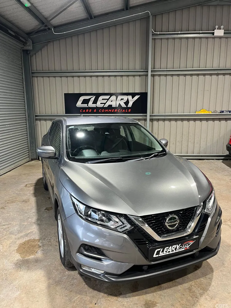 Nissan Qashqai SUV, Diesel, 2019, Grey