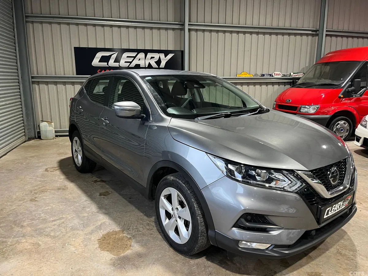 Nissan Qashqai SUV, Diesel, 2019, Grey