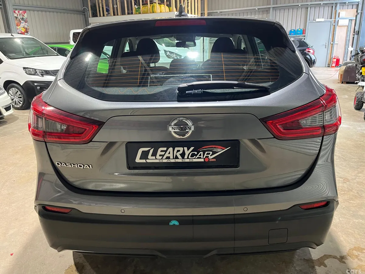 Nissan Qashqai SUV, Diesel, 2019, Grey