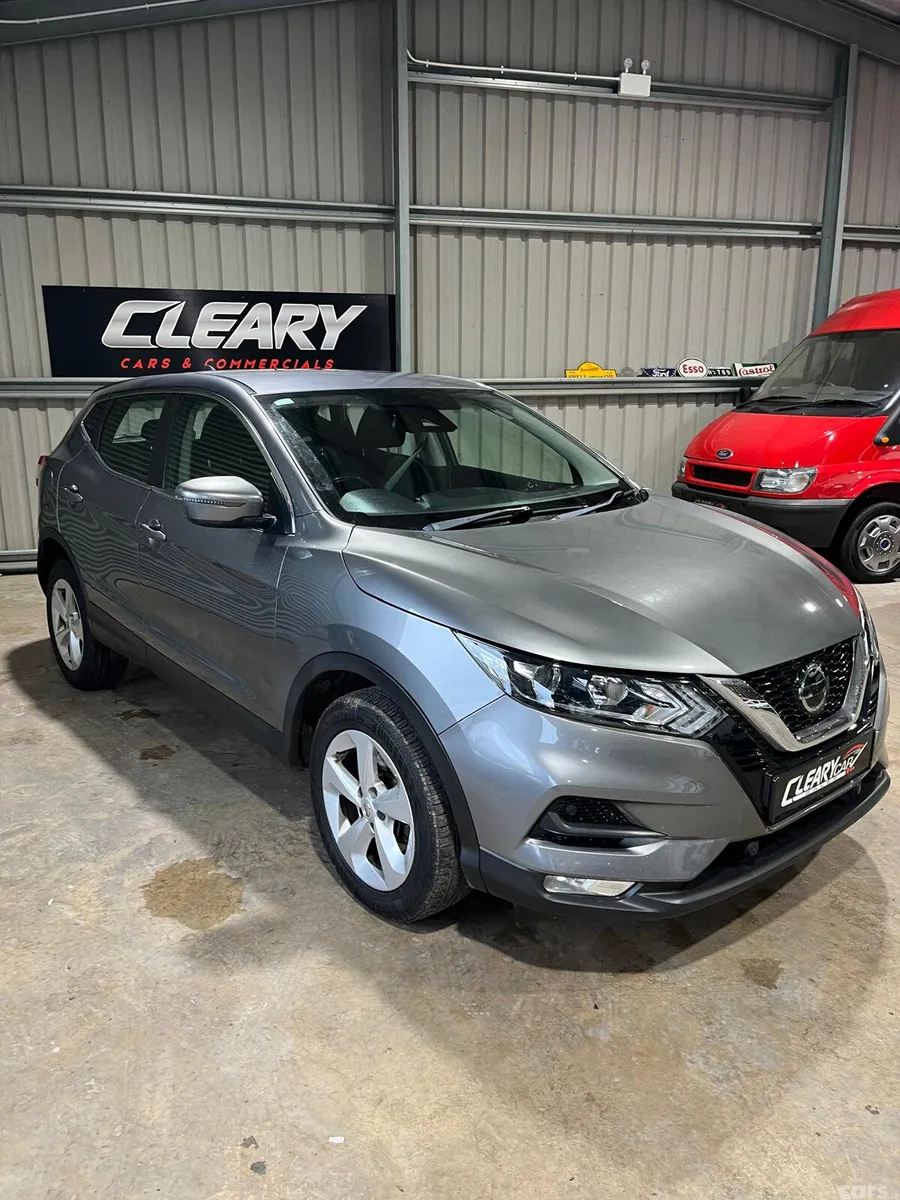 Nissan Qashqai SUV, Diesel, 2019, Grey