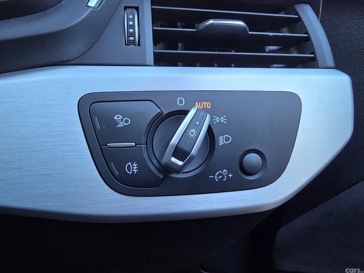 Audi A4 Saloon, Diesel, 2019, Black