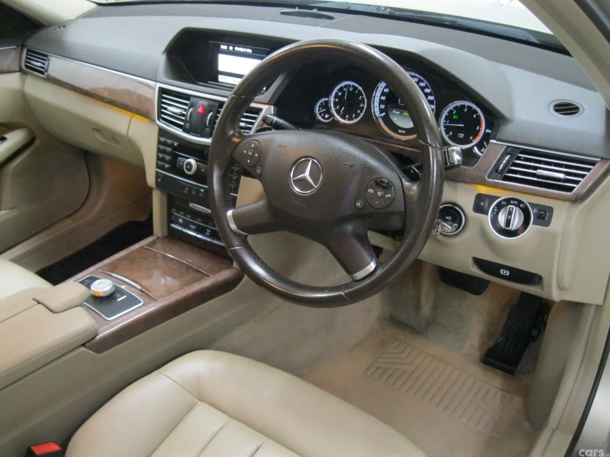 Mercedes-Benz E-Class Saloon, Diesel, 2013, Gold