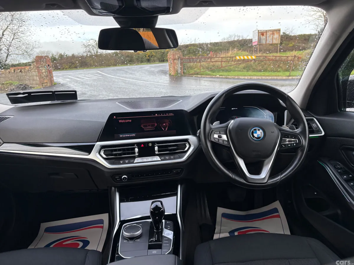 BMW 3-Series Saloon, Petrol Plug-in Hybrid, 2022, Black