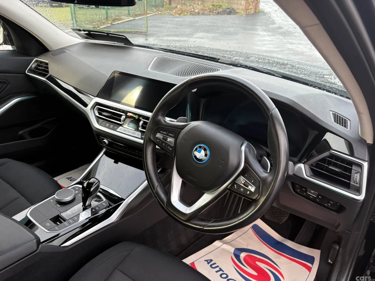 BMW 3-Series Saloon, Petrol Plug-in Hybrid, 2022, Black