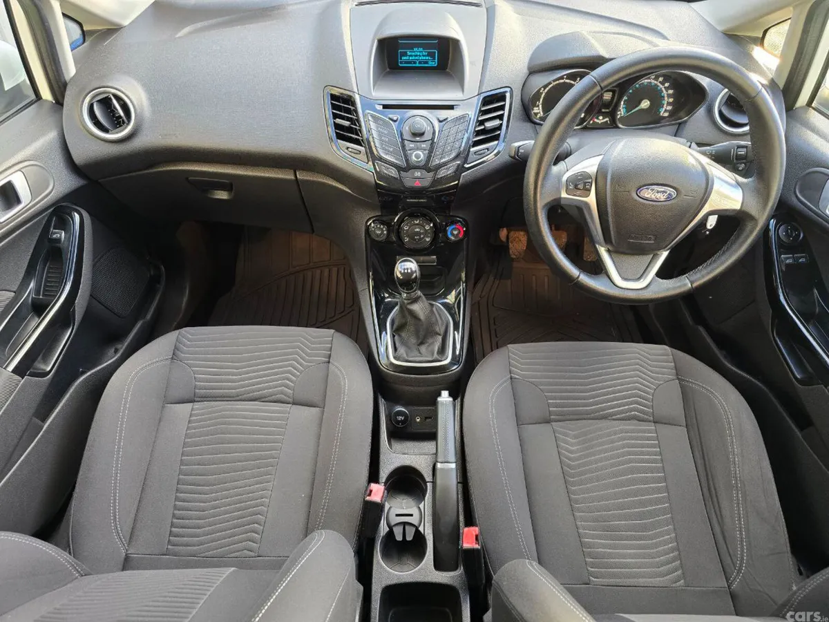 Ford Fiesta Hatchback, Petrol, 2014, White
