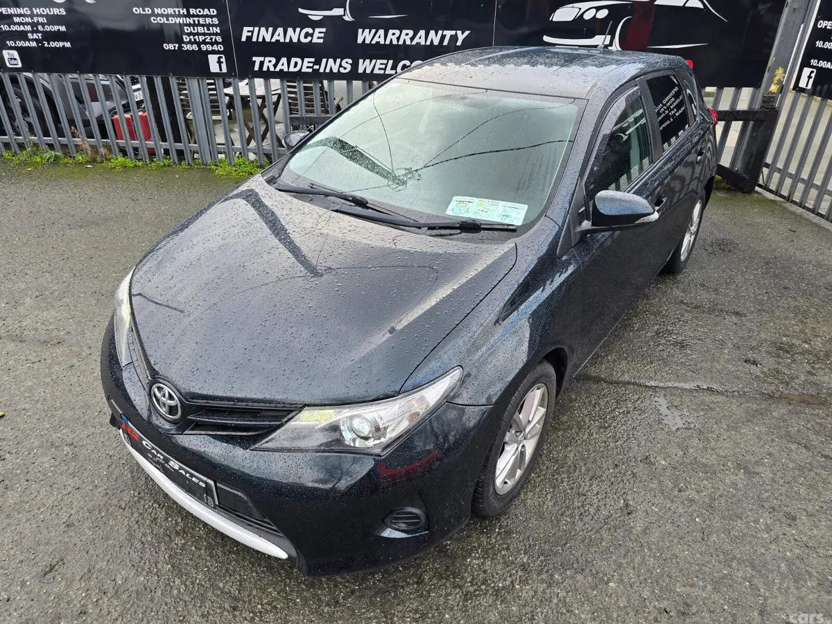 Toyota Auris Hatchback, Diesel, 2015, Grey
