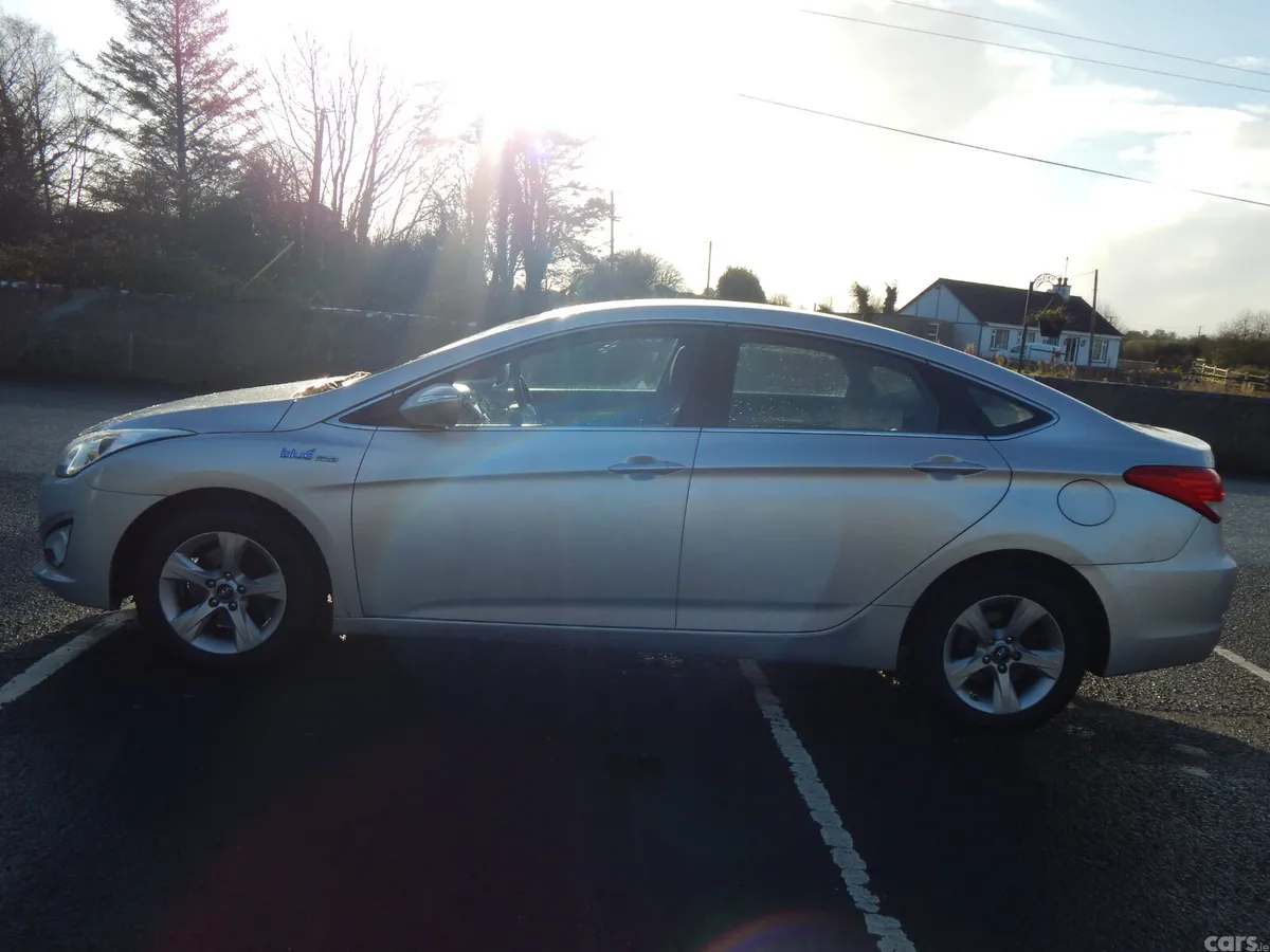Hyundai i40 Saloon, Diesel, 2014, Silver