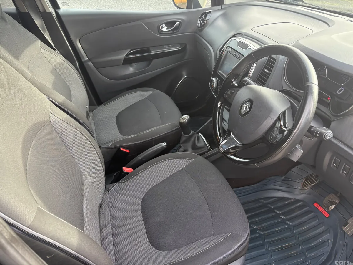 Renault Captur Hatchback, Diesel, 2014, Black
