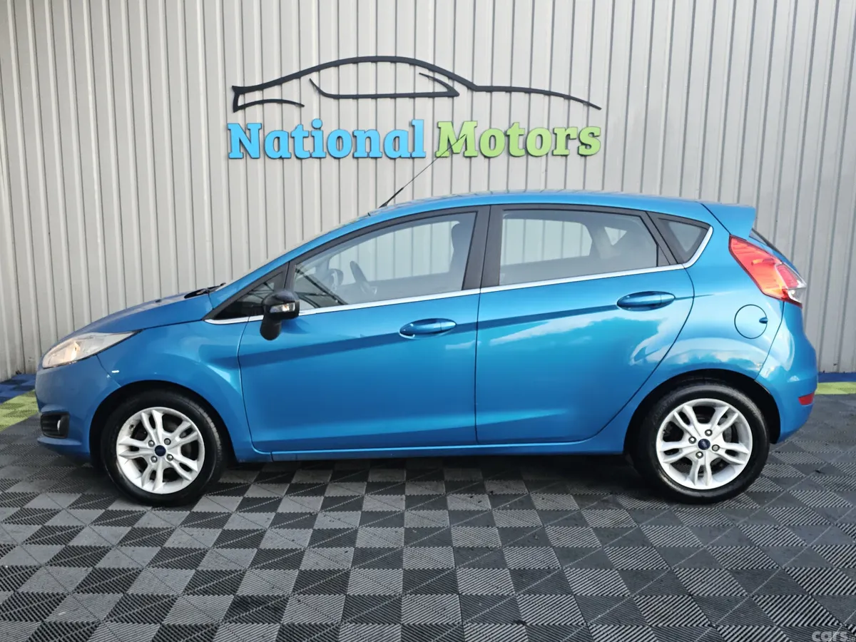 Ford Fiesta Hatchback, Petrol, 2015, Blue