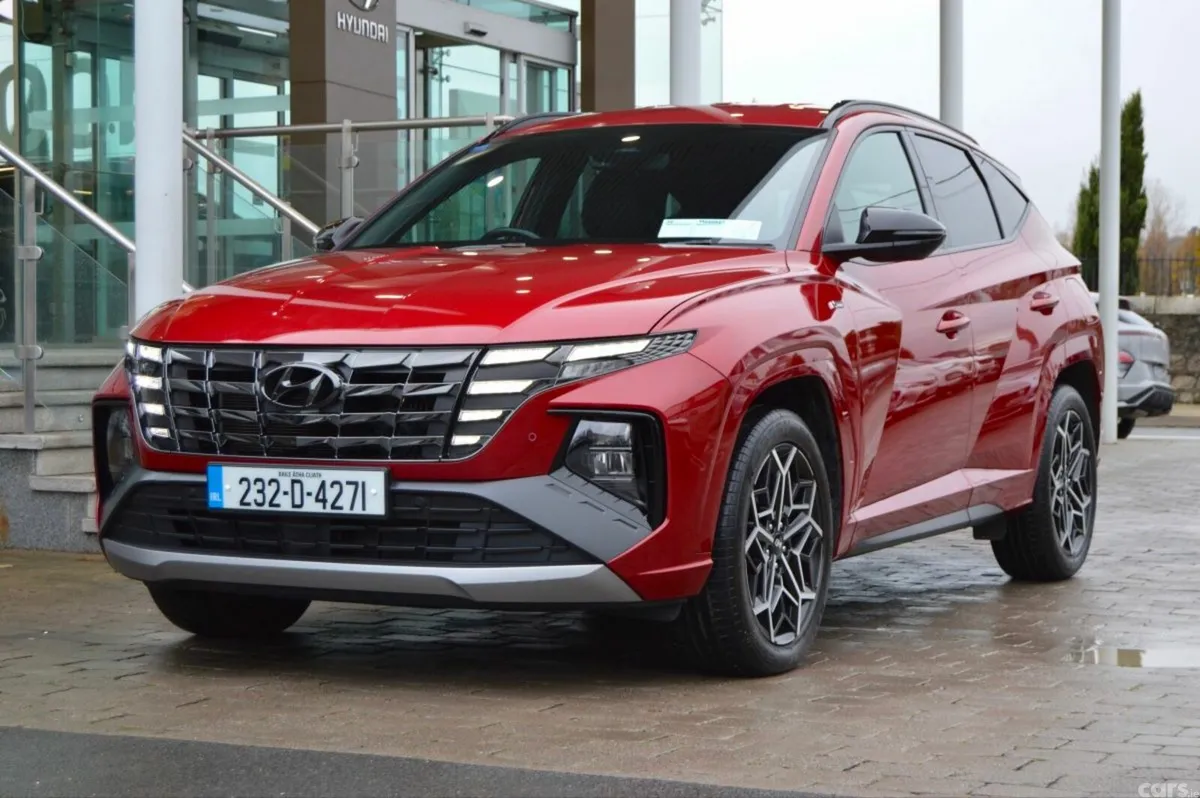 Hyundai Tucson SUV, Petrol Plug-in Hybrid, 2023, Red