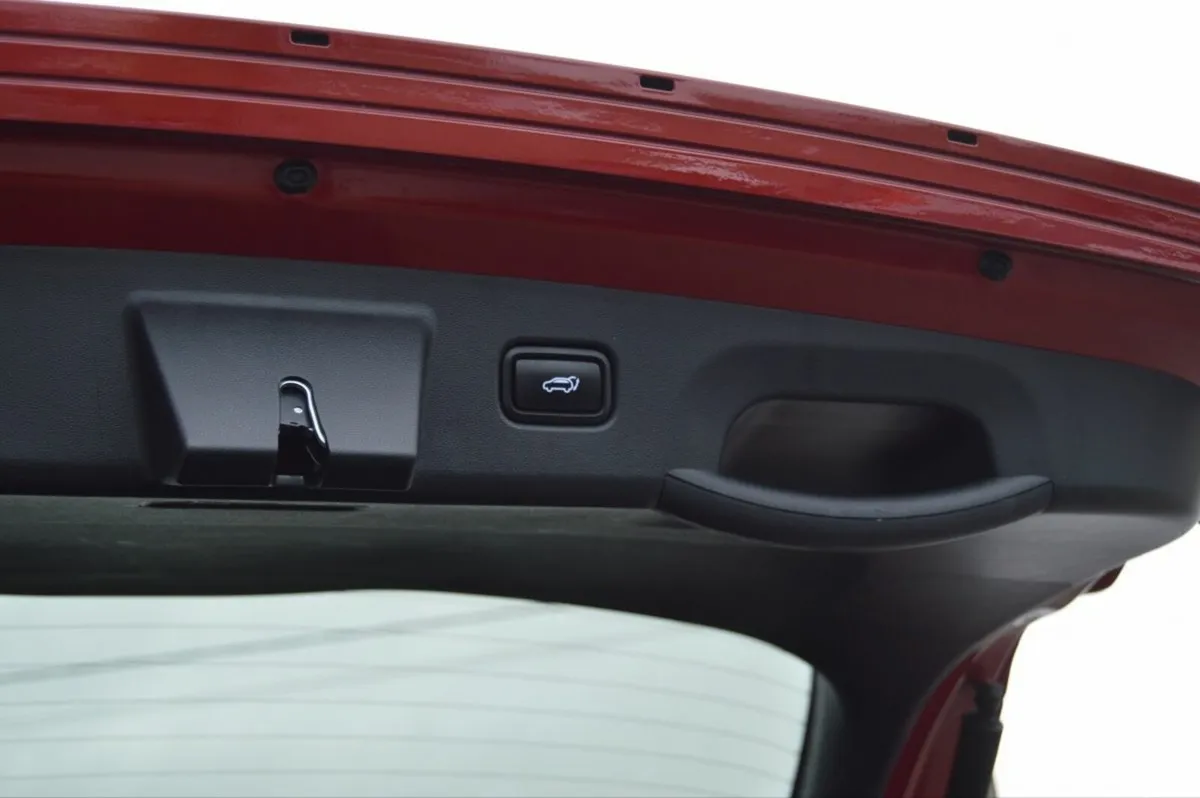 Hyundai Tucson SUV, Petrol Plug-in Hybrid, 2023, Red
