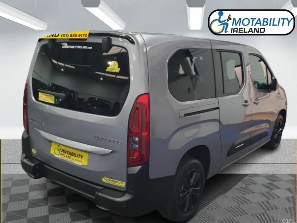 Citroen Berlingo Multispace MPV, Diesel, 2026, Grey