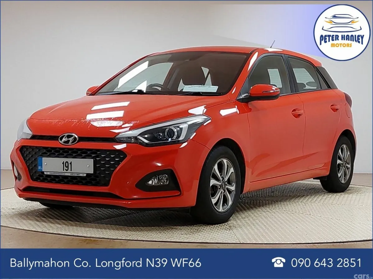 Hyundai i20 Hatchback, Petrol, 2019, Red