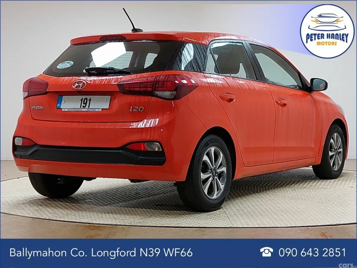 Hyundai i20 Hatchback, Petrol, 2019, Red