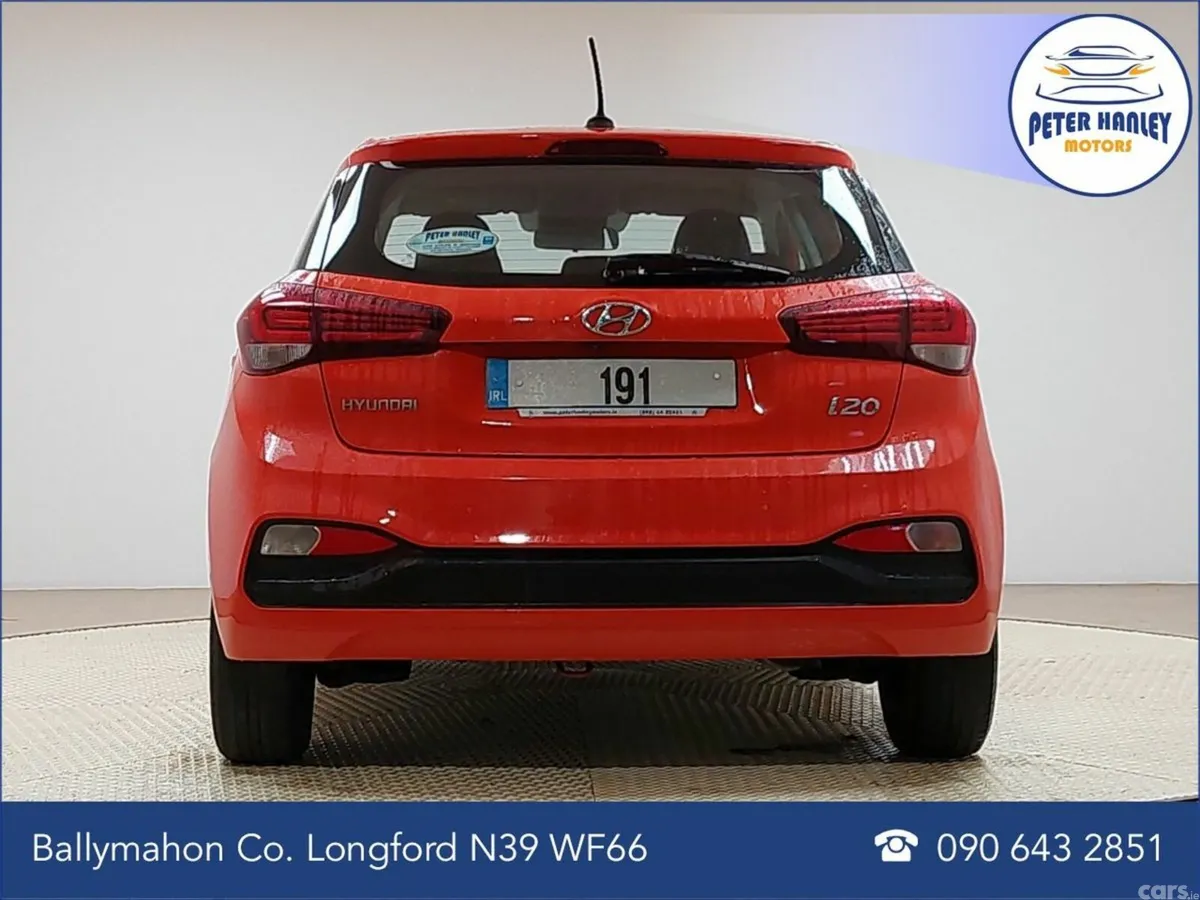 Hyundai i20 Hatchback, Petrol, 2019, Red