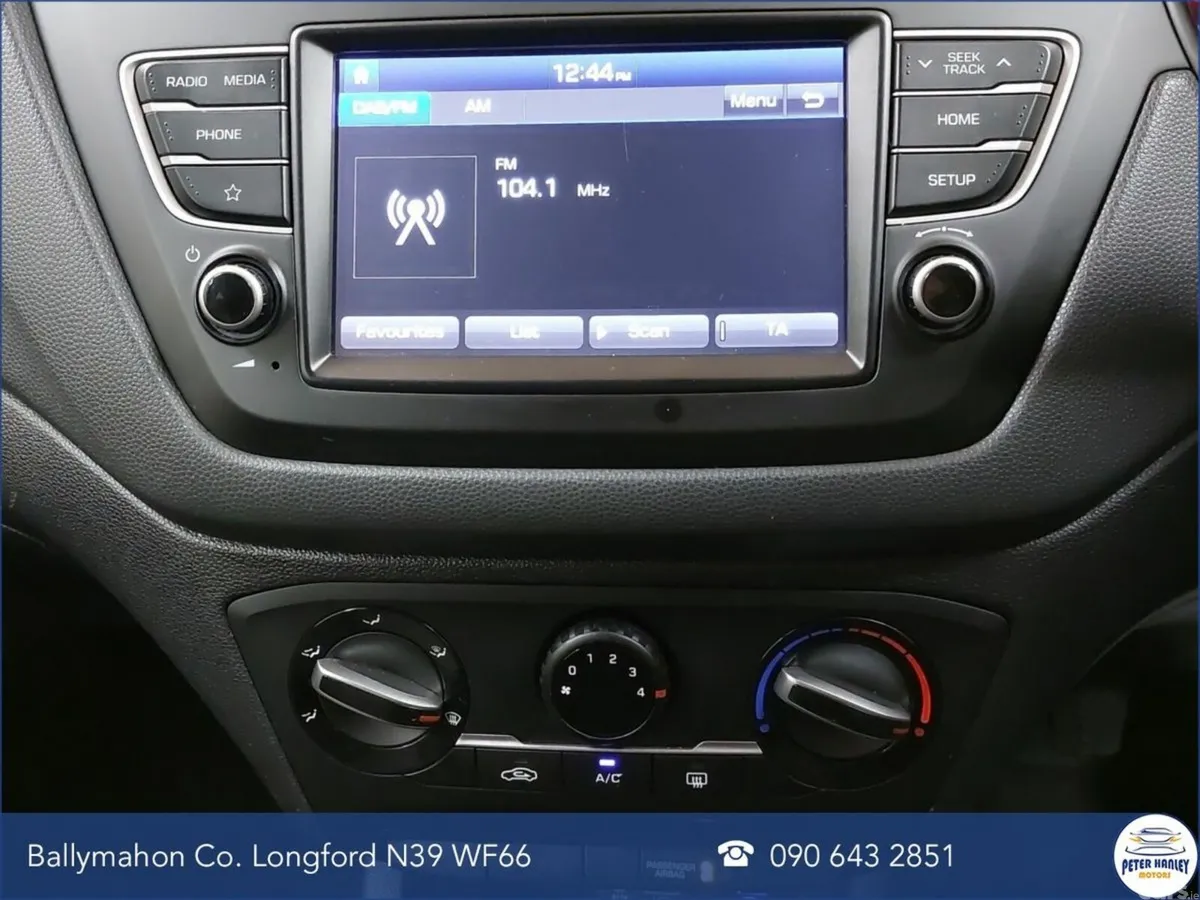 Hyundai i20 Hatchback, Petrol, 2019, Red