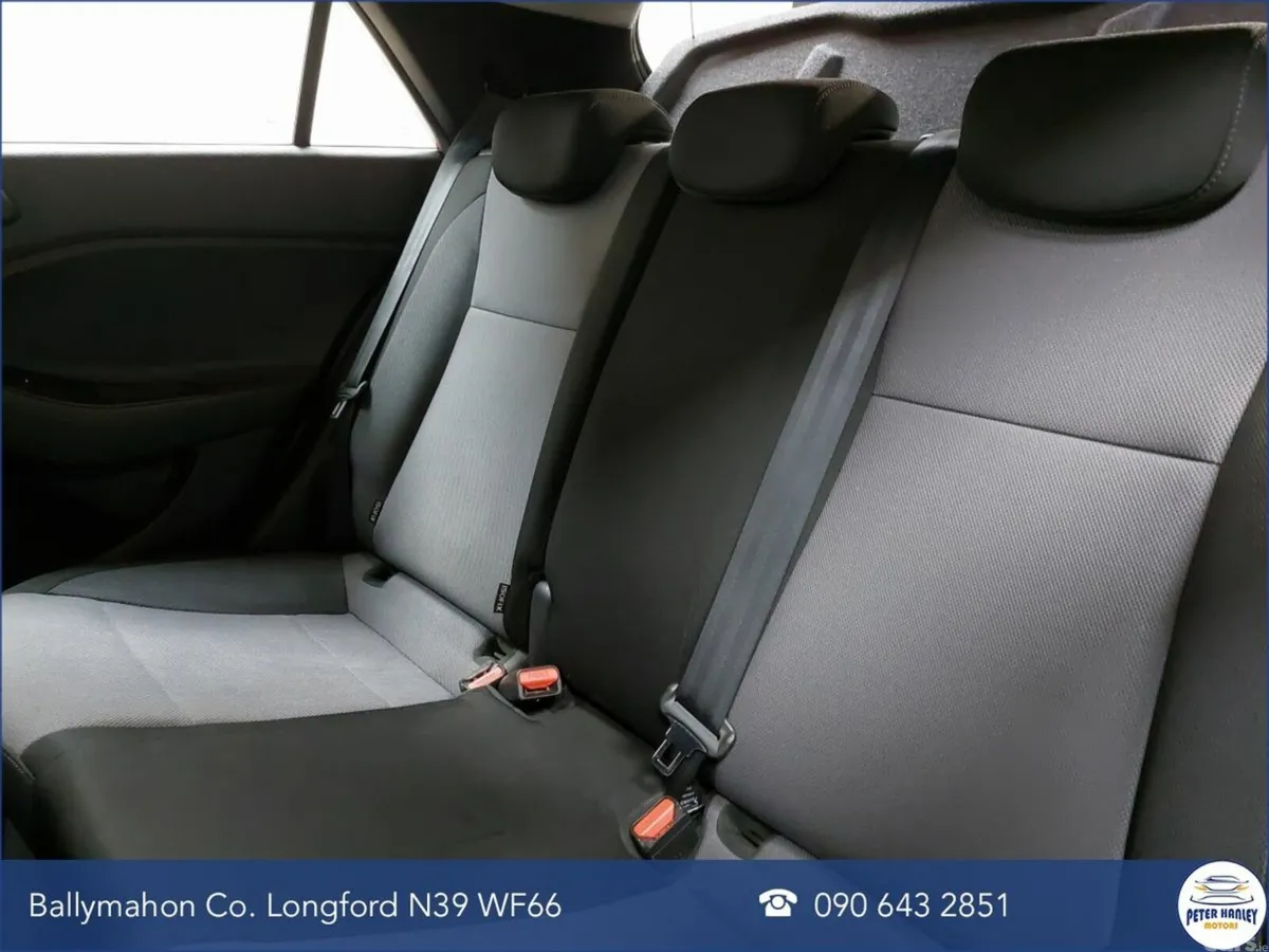 Hyundai i20 Hatchback, Petrol, 2019, Red